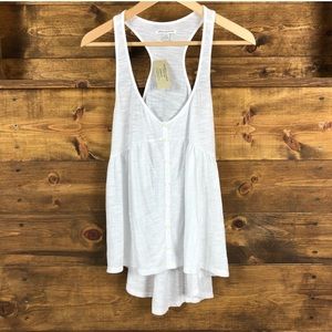 NWT White tank